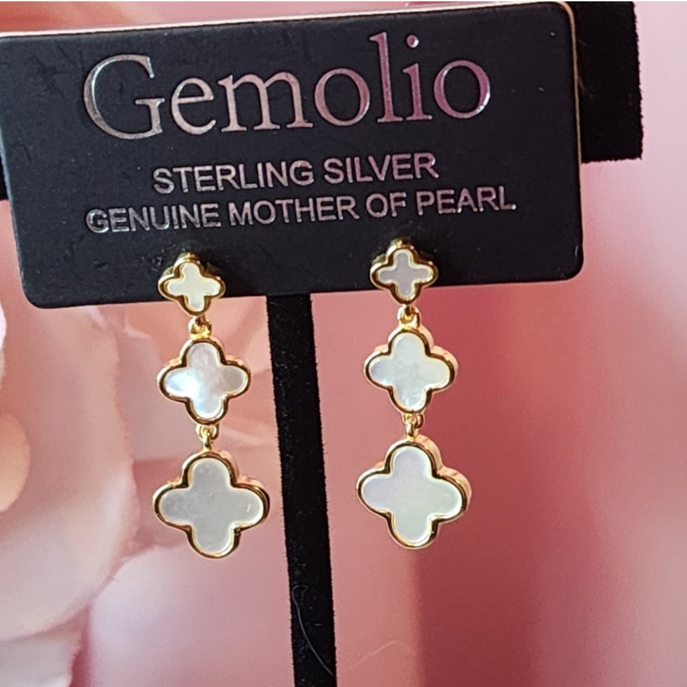 GEMOLIO 14K GOLD PLATED STERLING SILVER GENUINE MOTHER OF PEARL DROP earrings ✨️